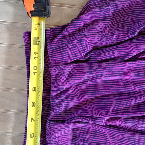 LuLaRoe Abstract Elastic Waist Pockets A-Line Fit & Flare Comfy Skater Skirt - Picture 4 of 9